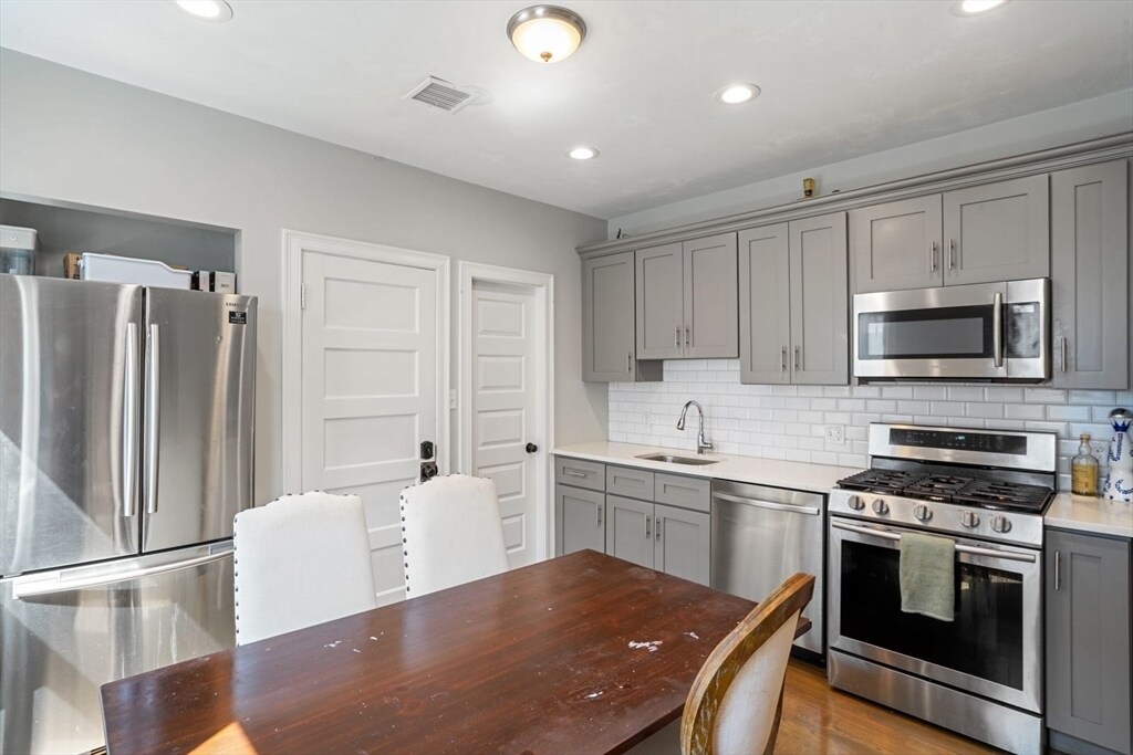 Foto principal - 17 Howes St