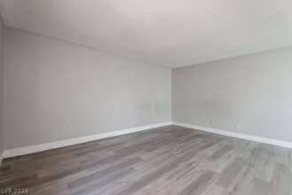 Building Photo - 1501 Living Desert Dr