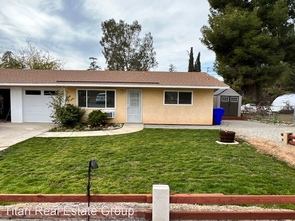 2 br, 1 bath House 35371 Schad Ln House Rental in Yucaipa, CA