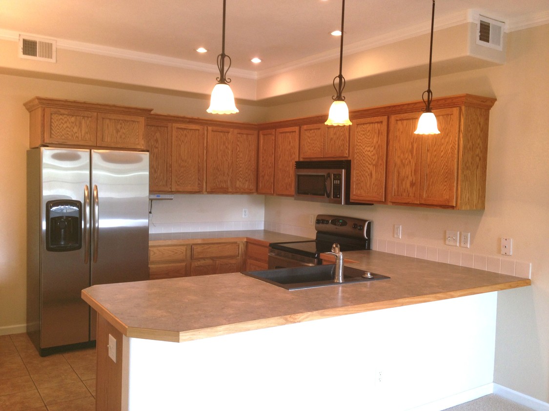 Primary Photo - 110 Beacon Way