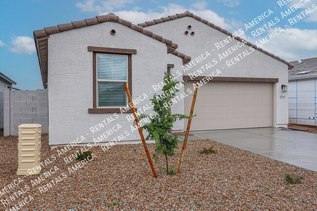 Building Photo - 47848 W Mellen Ln