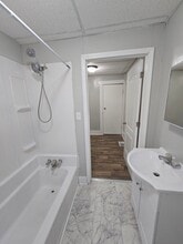 Building Photo - 2207 S Walnut St