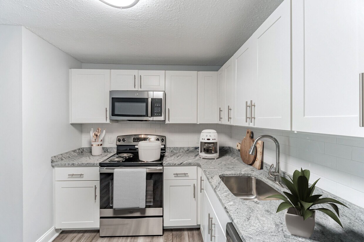 Eagle Rock Apartments at Manchester Apartments in Manchester, NH