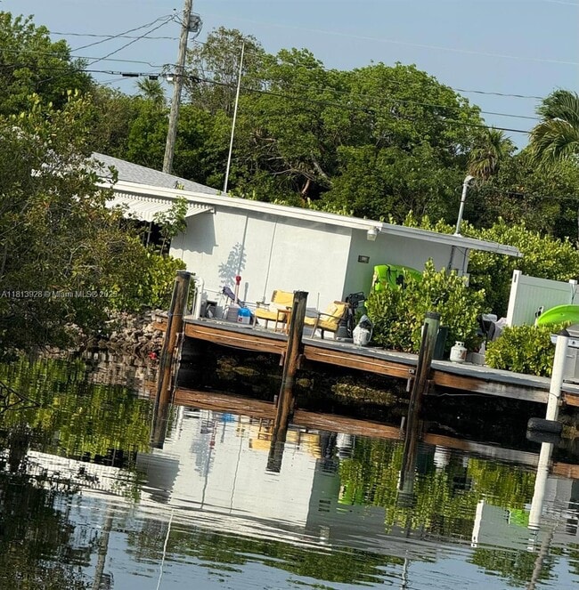 Building Photo - 1301 Grouper Dr