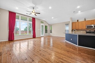 Building Photo - 16419 Sheffield Run Dr