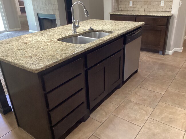 Foto del edificio - 8229 NW 140th St