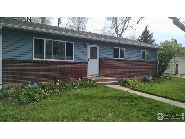Front view - 1336 Fairview Dr