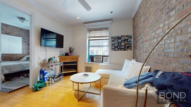 Foto del edificio - 346 E 18th St