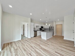 Building Photo - Stratford Pointe