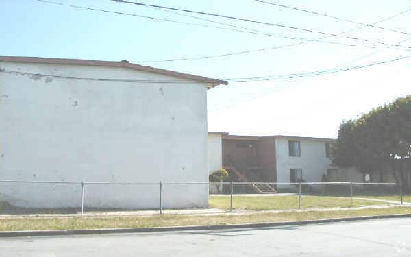 Building Photo - 1402 Costa Ave