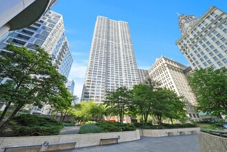 Building Photo - 405 N Wabash Ave