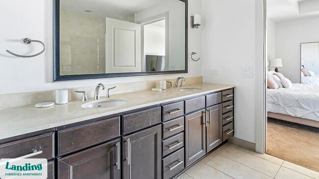 Building Photo - 777 Preston St