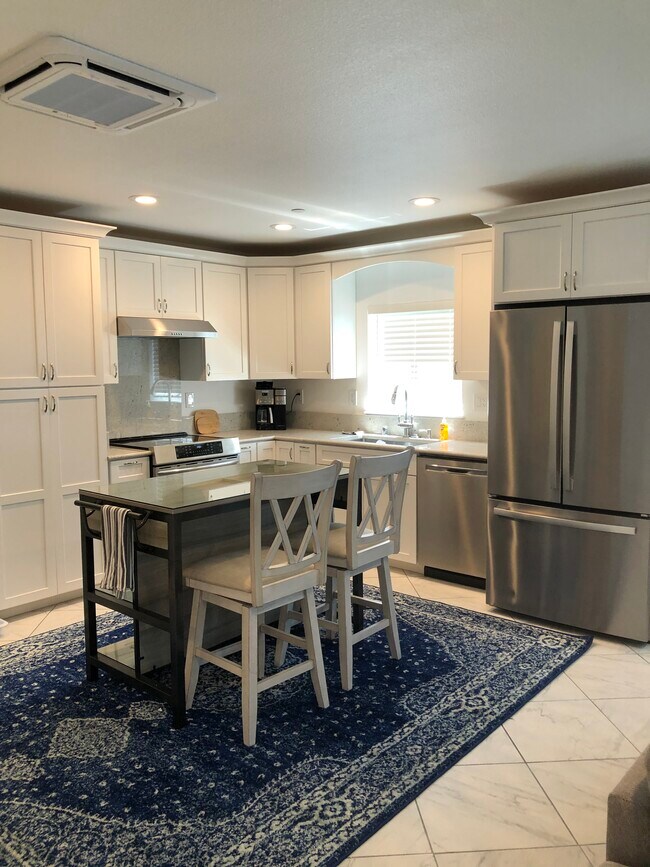 All appliances are included - 2072 W Park Ave