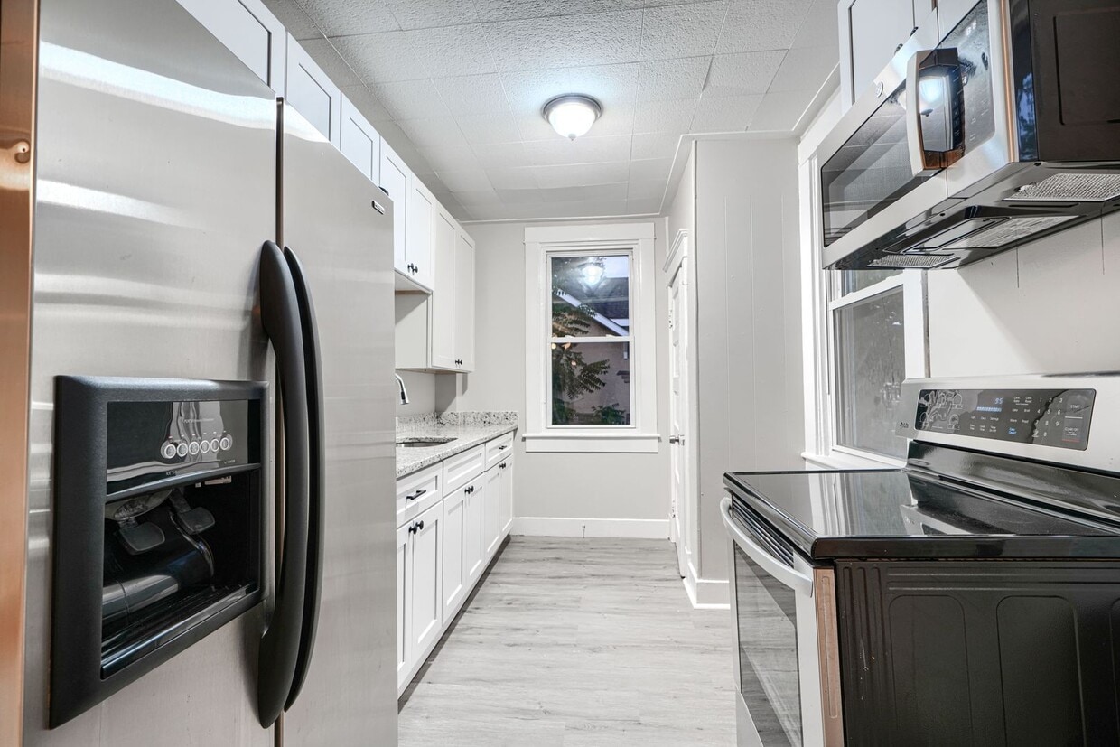 Foto principal - 5510 Edna Ave