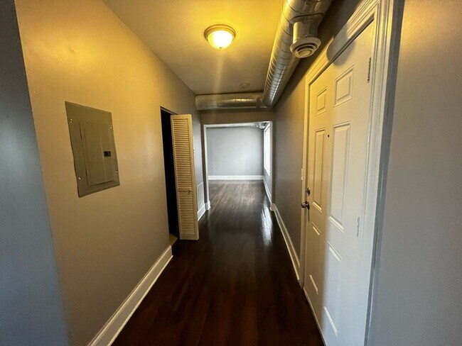 Foto del edificio - 7517 S Yale Ave