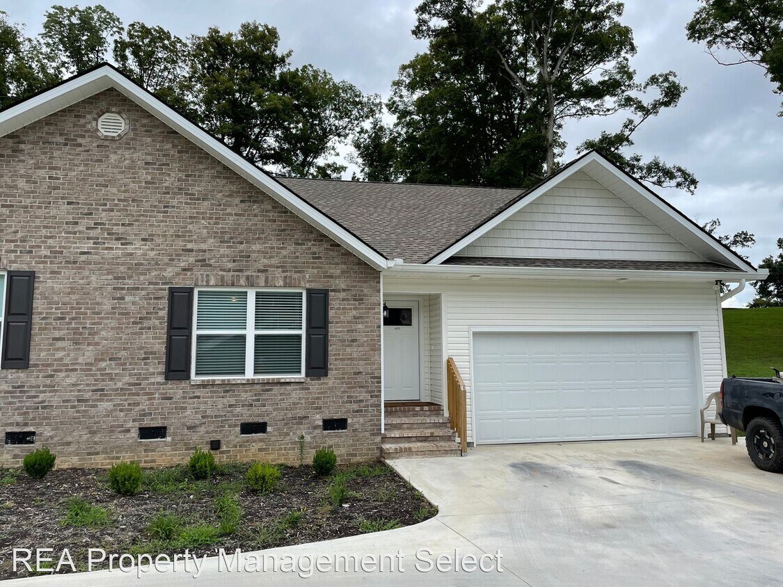 Primary Photo - 2 br, 2 bath House - 14273 Virtue Rd.