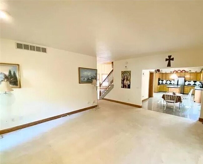 Foto del edificio - 1556 Shagbark St