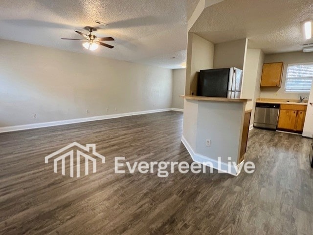 Building Photo - 105 Pembroke Ct