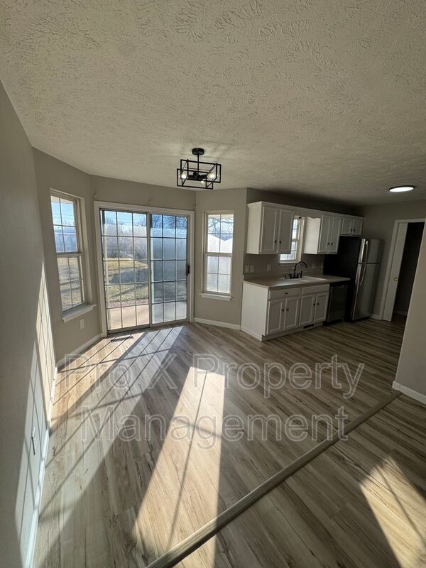 Foto del edificio - 2302 W Olive St