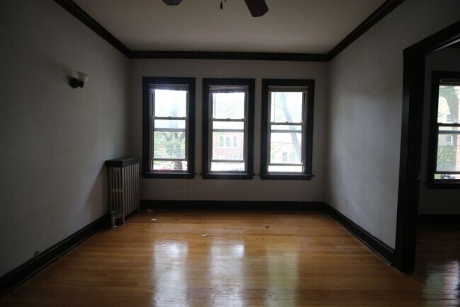 Foto del edificio - 4947 N Whipple St