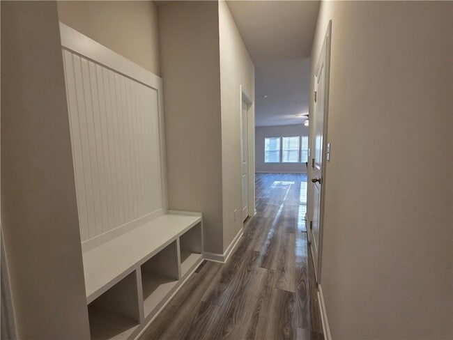 Foto del edificio - 4169 Oakwood Ter Ct