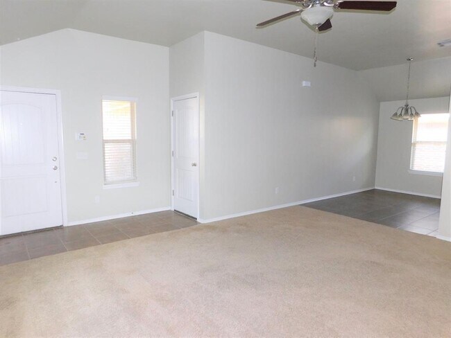 Foto del edificio - 2332 NW 198th St