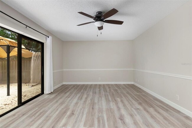 Building Photo - 2606 6th Ct
