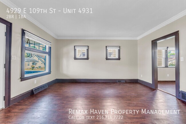 Foto del edificio - 4929 E 109th St
