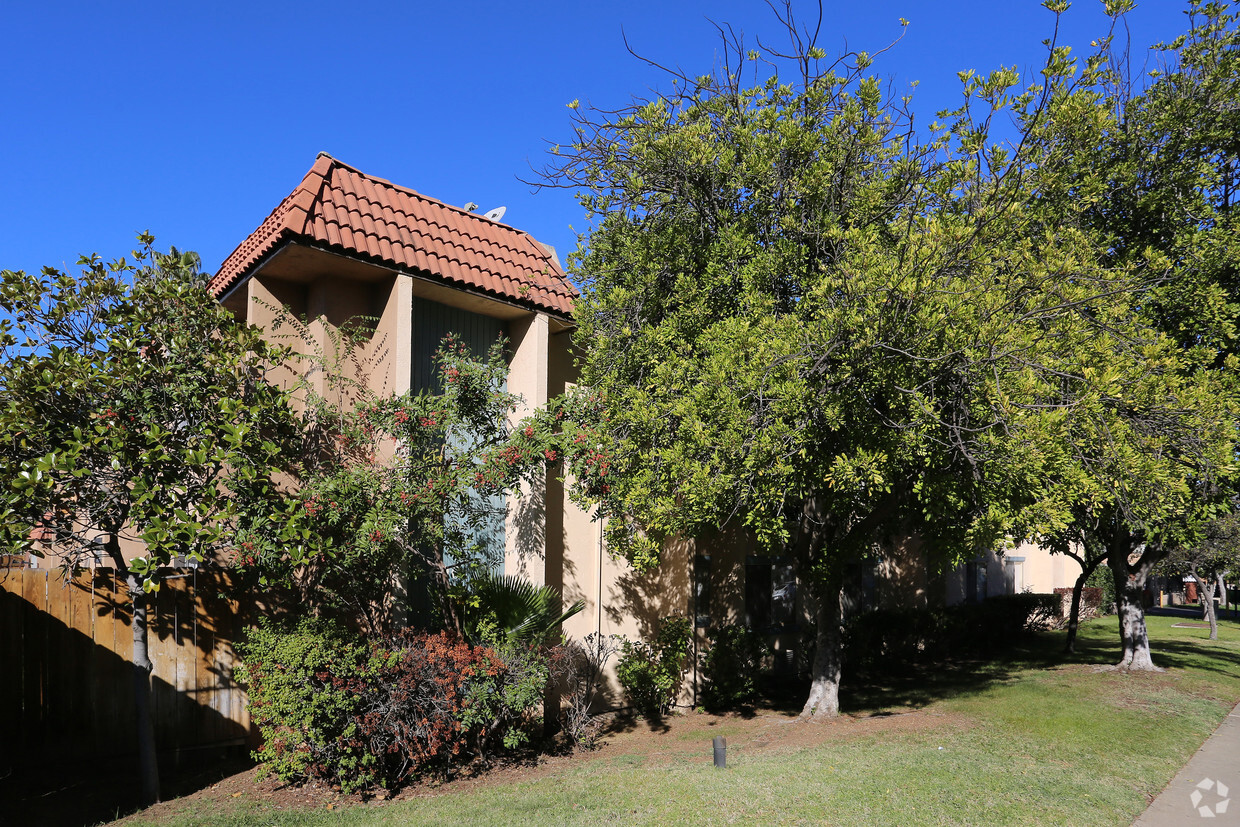 Primary Photo - Casa De Valle