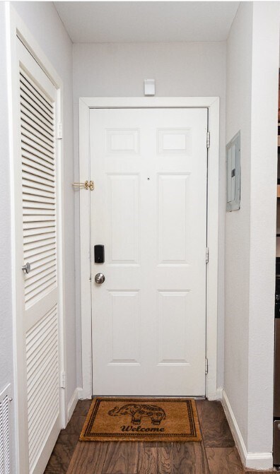 Foto del edificio - 3300 Yorktown St
