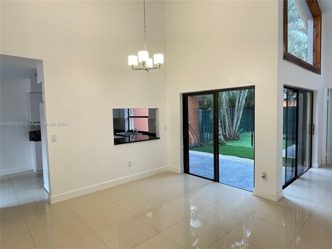 Building Photo - 20852 Del Luna Dr
