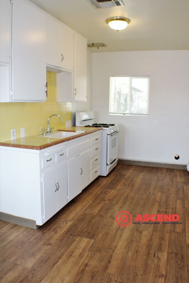 Foto del edificio - 615 Olive St