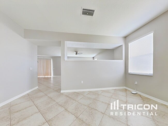 Building Photo - 19609 Timberbluff Dr