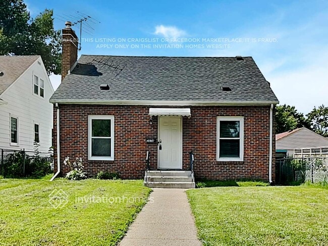 Building Photo - 5604 23rd Ave S