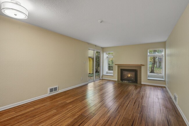 Foto del edificio - 2Bd/1.75Ba Redmond Condo