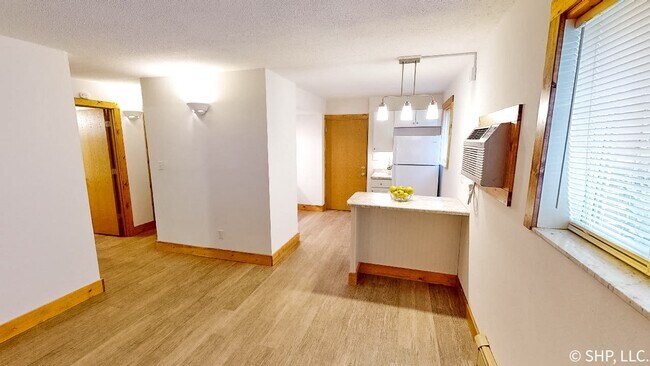 Foto del edificio - 115 W Lawrence Ave