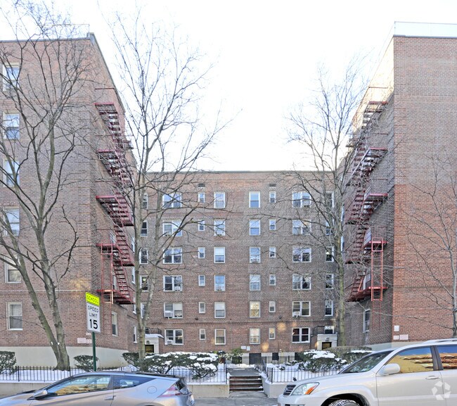 Foto del edificio - Green Park Sussex Apartments
