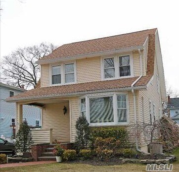 Primary Photo - 139 E Melrose St