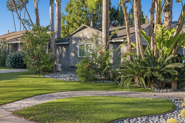 Foto del edificio - 12511 Landale St