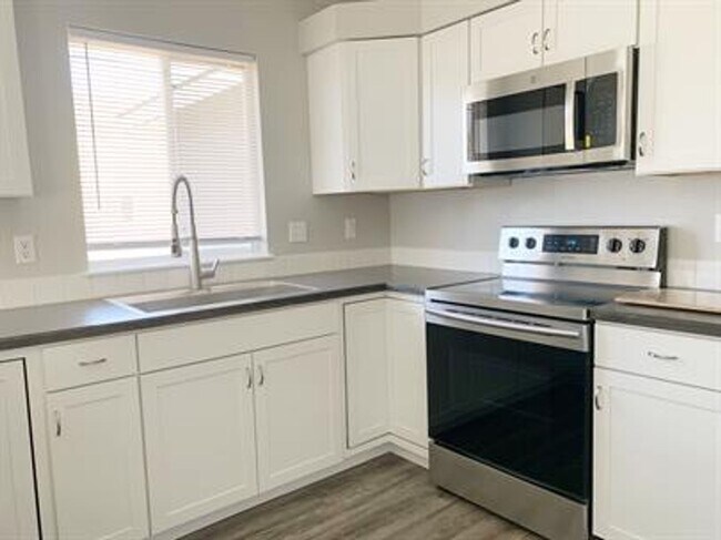 Foto del edificio - South Boise 3 Bedroom Home