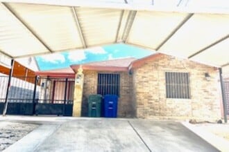 Building Photo - 6009 Colt Dr