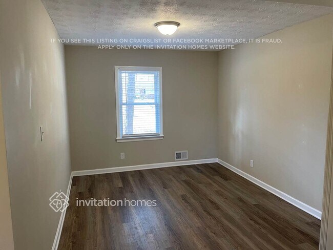 Foto del edificio - 921 Walnut Cir SW