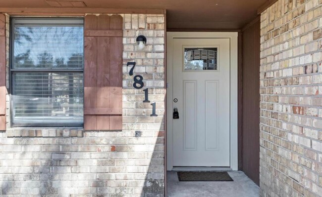 Foto del edificio - 7811 Pecan Ln