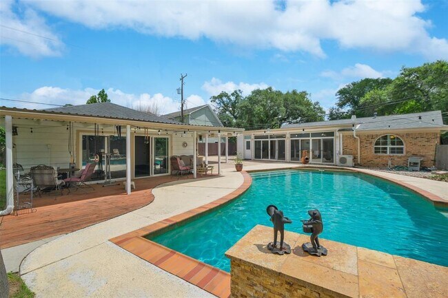 Foto del edificio - 9210 Kerrwood Ln