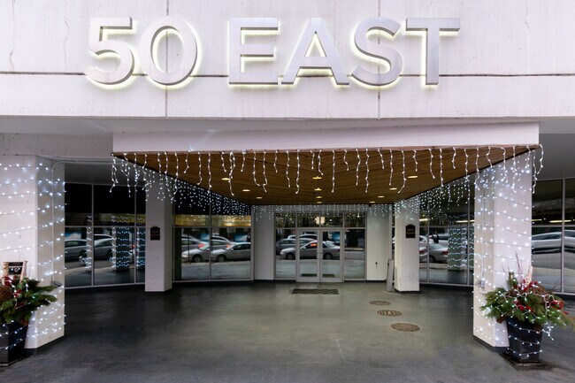 Foto del edificio - 50 E 16th St