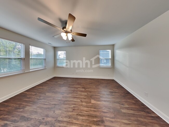 Building Photo - 5980 Hagar Valley Drive