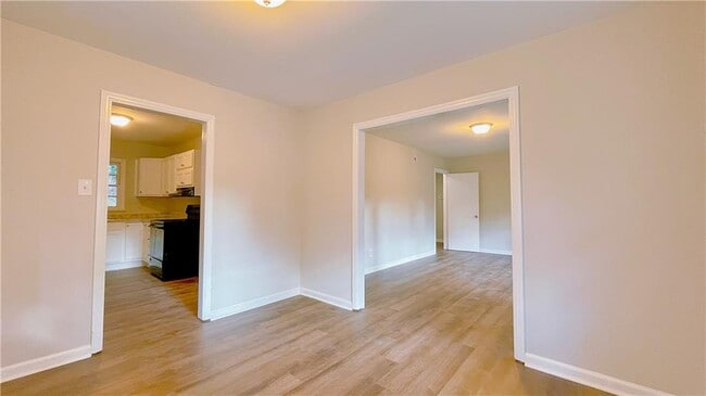 Foto del edificio - 2744 Fairlane Dr SE