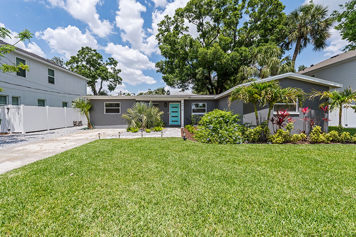 Foto principal - 4015 W North A St