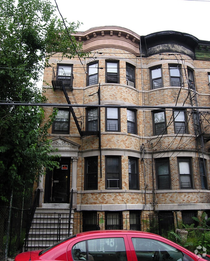 248254 S 3rd Ave, Mount Vernon, NY 10550 Apartments in Mount Vernon