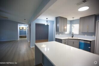 Building Photo - 3542 Sheldrake Dr